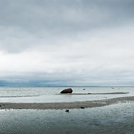 Simple And Exclusive Getaway On