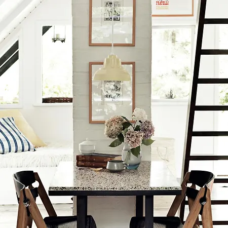 Simple And Exclusive Getaway On